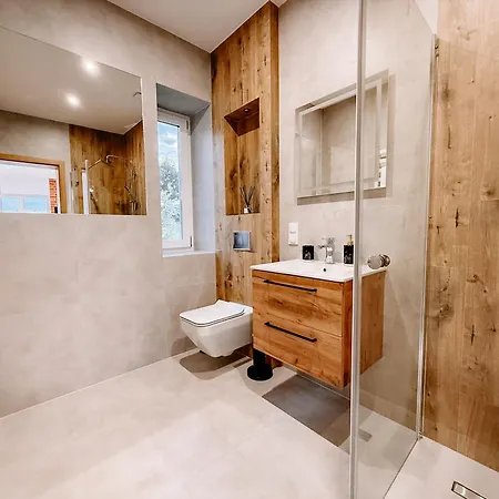 Проживание в семье Przystan Radunska *