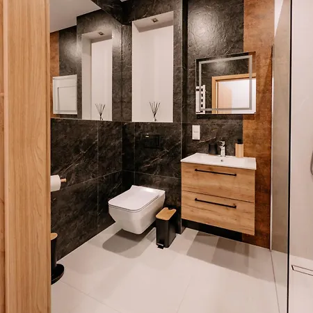 Przystan Radunska Хмельно