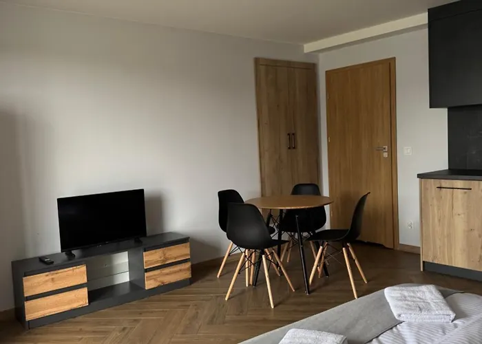 Przystan Radunska تشميلنا